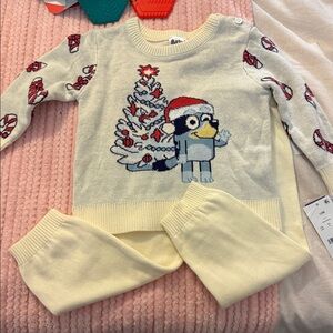 Bluey Christmas knit sweatsuit sweatshirt and pants NWT 12 months